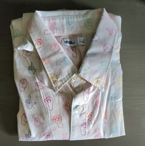 Kohl's Sonoma Community Pride Month Button Down Top, "Signed Love", size M - Picture 6 of 8